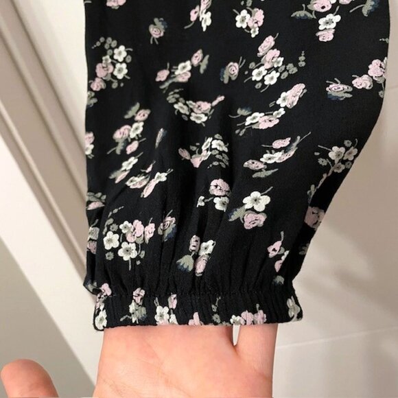 NWOT BP Lace Trim Dark Floral Long Sleeve Crop Top Blouse Size XS - Picture 6 of 13